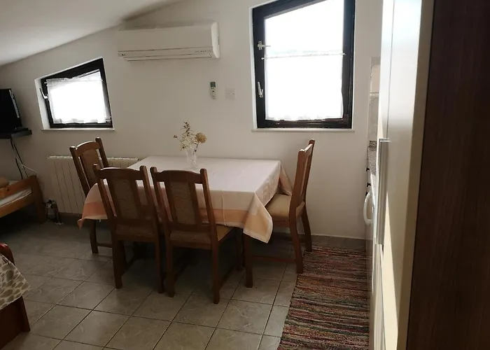 Nina Apartamento Seline