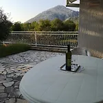 Διαμέρισμα Nina *