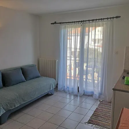 Nina Apartment *