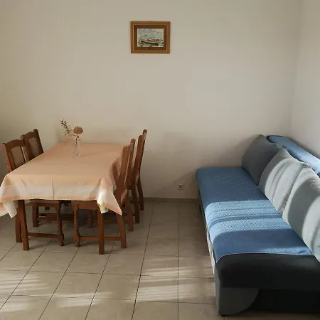 Apartment Nina
