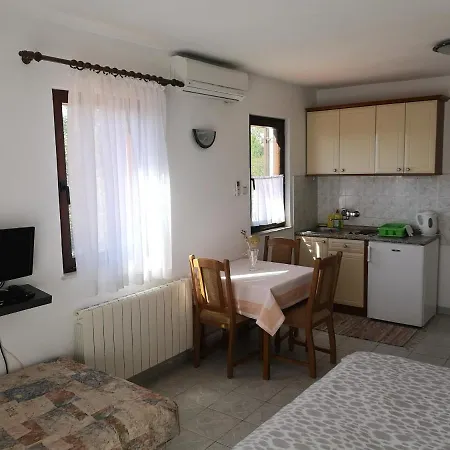 Nina Apartamento Seline